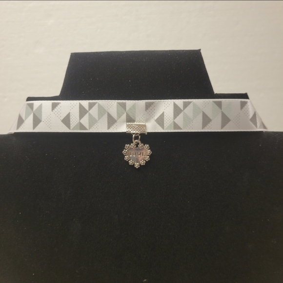 Silver, Gray, and White Choker Necklace with a Love Heart Charm - Picture 1 of 8